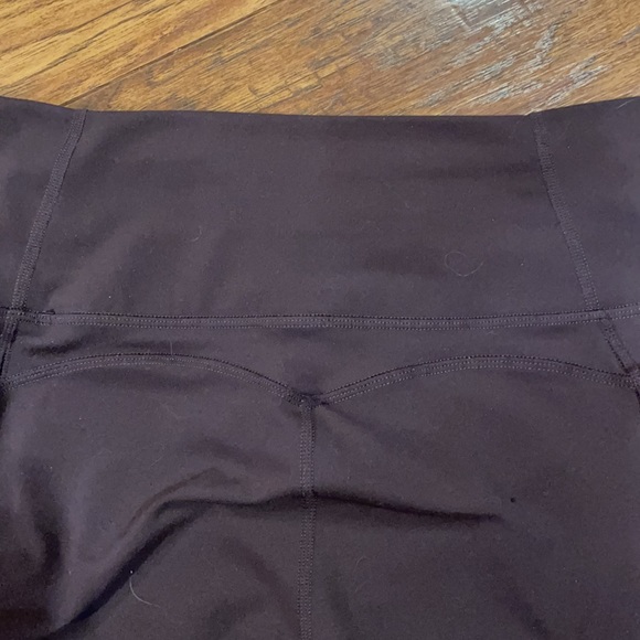 Fabletics Anywhere High-Waisted Pureluxe Plum Leggings Size Medium - Picture 12 of 14